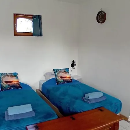 A La